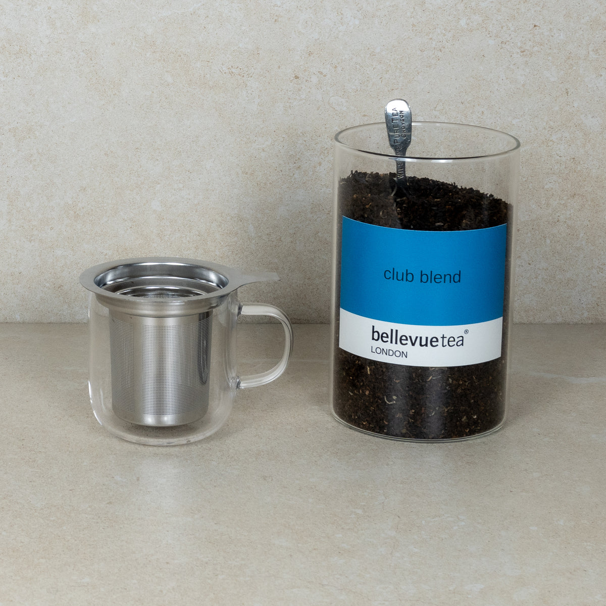 Basket infuser for leaf tea